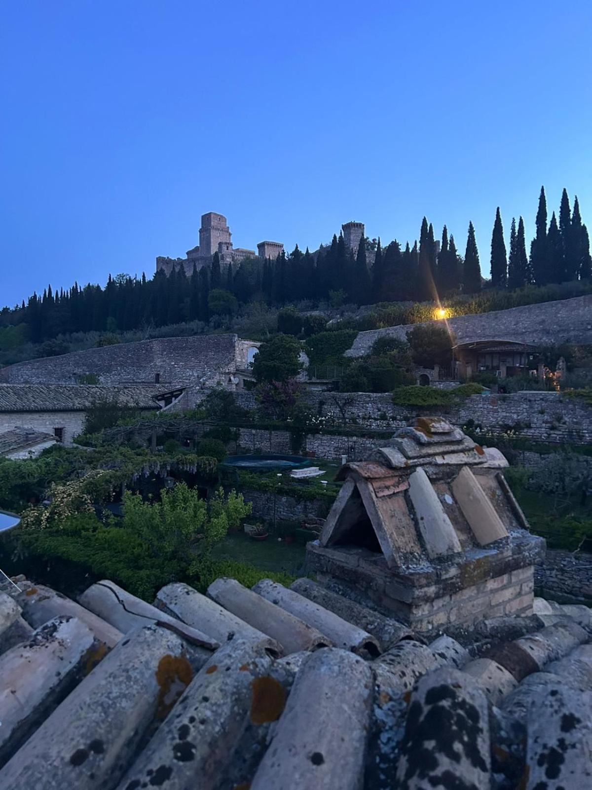 Monolocale L'Anfiteatro Romano Asyż Zewnętrze zdjęcie